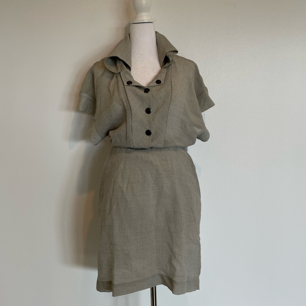 Roanik Grey Button Dress Size 6 - image 5